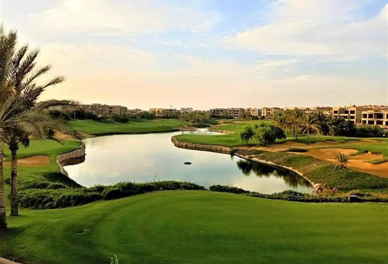 Green_spaces_in_Katameya_Dunes